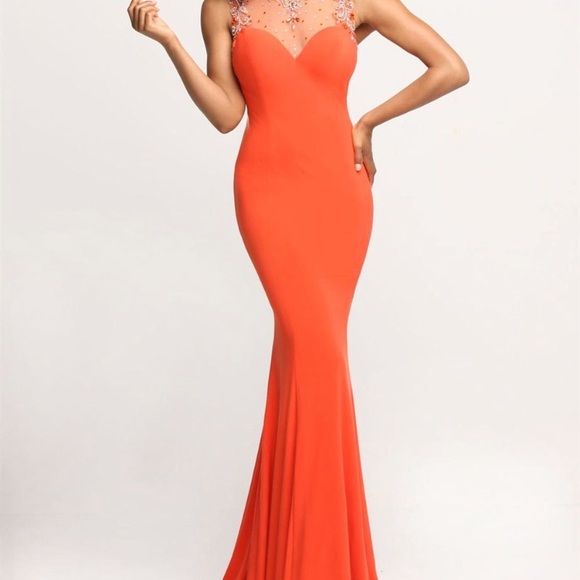 Unique and beautiful - Picture 5 of 8